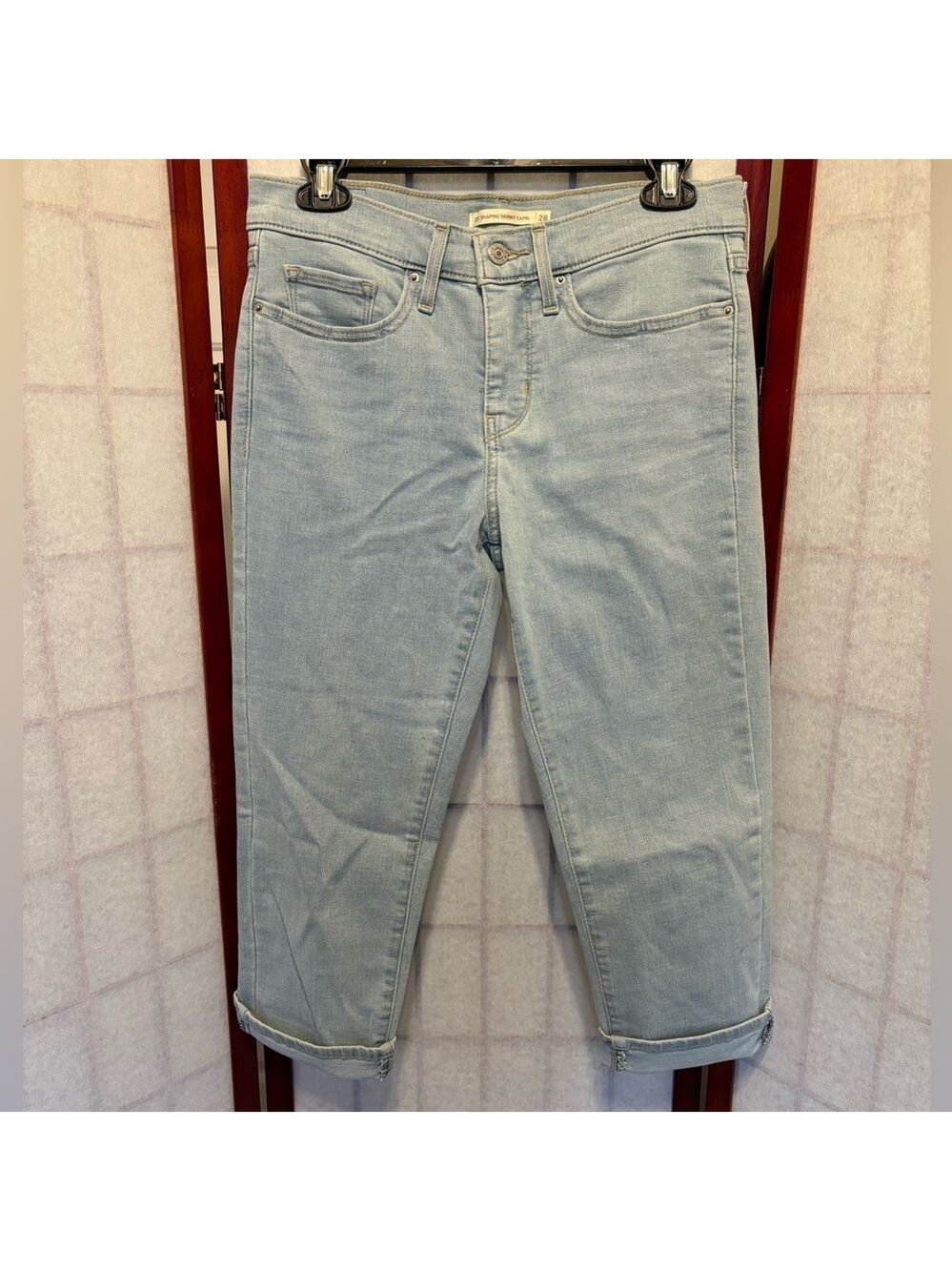 Levi’s 311 Cropped Jeans - NWOT - Size 28 - Picture 2 of 6